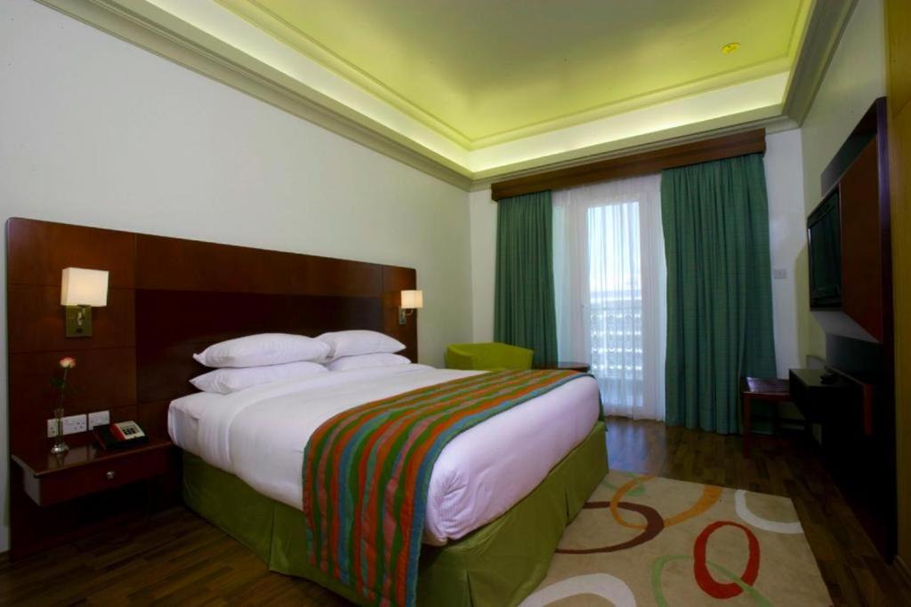 Al Barsha 1 Apartment | One Bedroom Apartment Near Mashreq Metro Station By Luxury Bookings AD