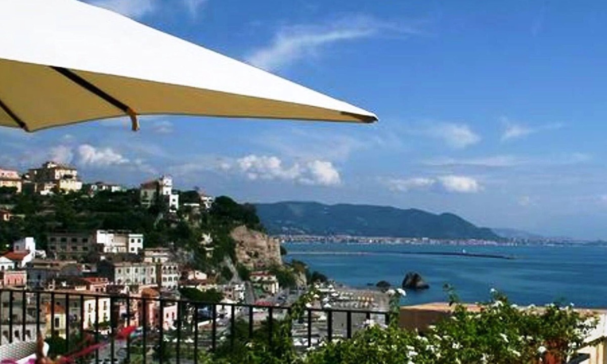 Vietri sul Mare House | Palazzo Suriano Amalfi Coast