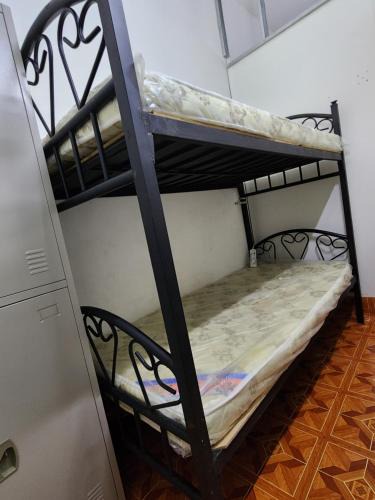 Al Rashidiya House | Partition Men bed space