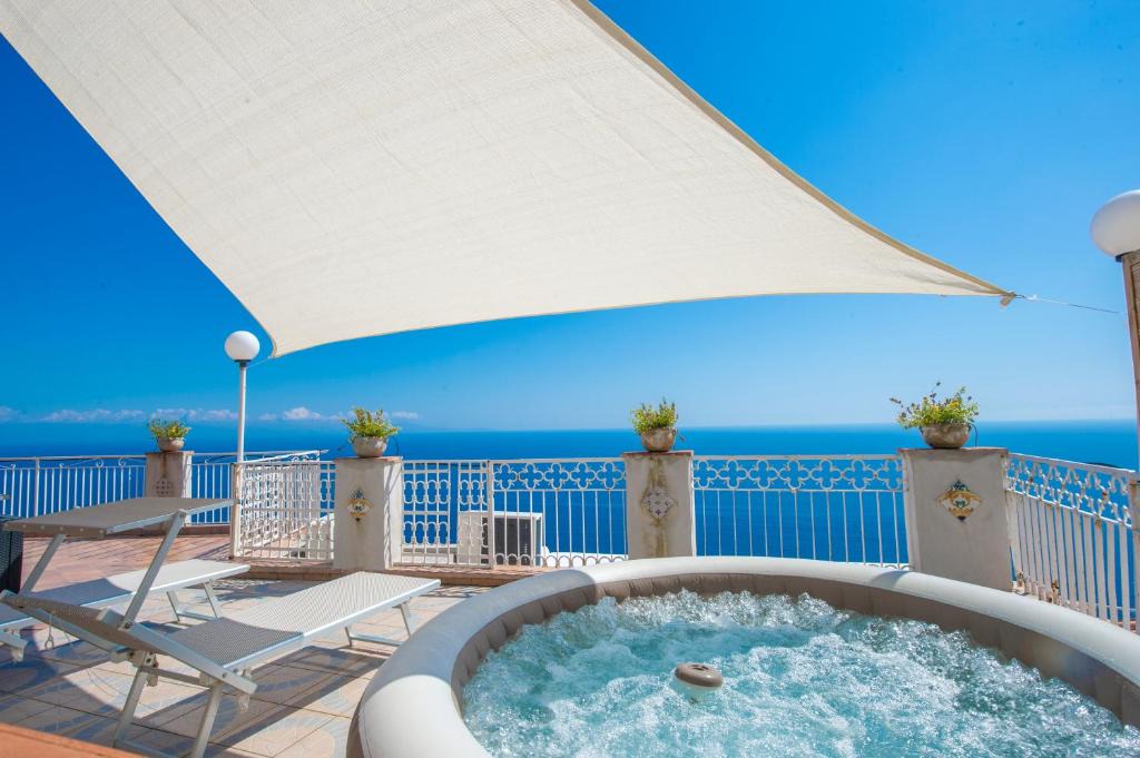 Praiano Apartment | Piccola Tuoro