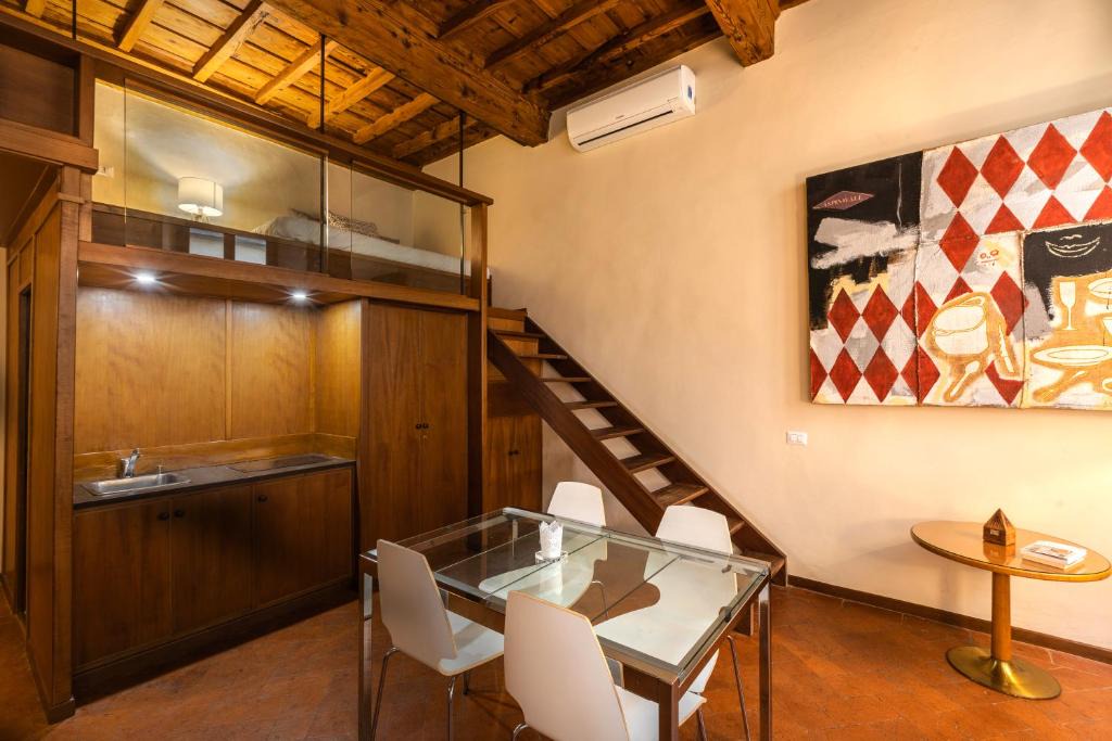 Oltrarno Apartment | Ponte Vecchio & Maggio Jewel Loft