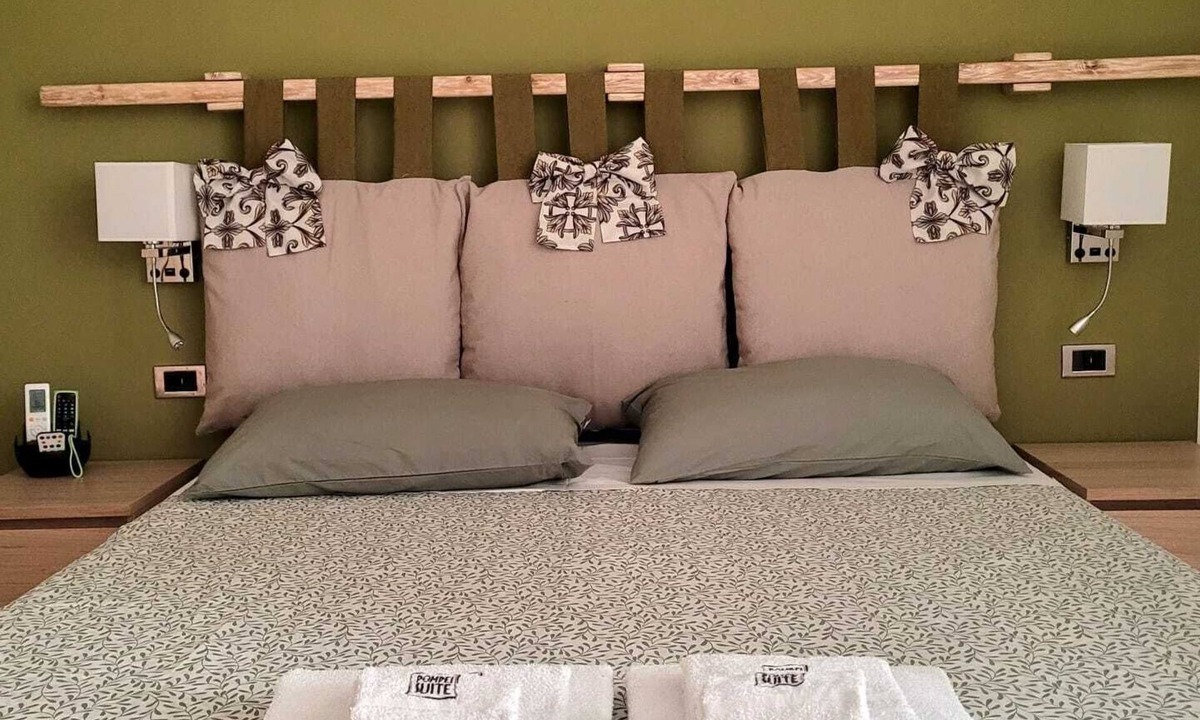 Pompei Bed & Breakfast | Room 101. Romantic Room