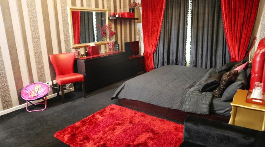 Jumeira 1 Apartment | Royal Classic by oima leasing property