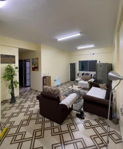 Sharjah Apartment | Sea View APT Near dubai Bus Station men Sharing