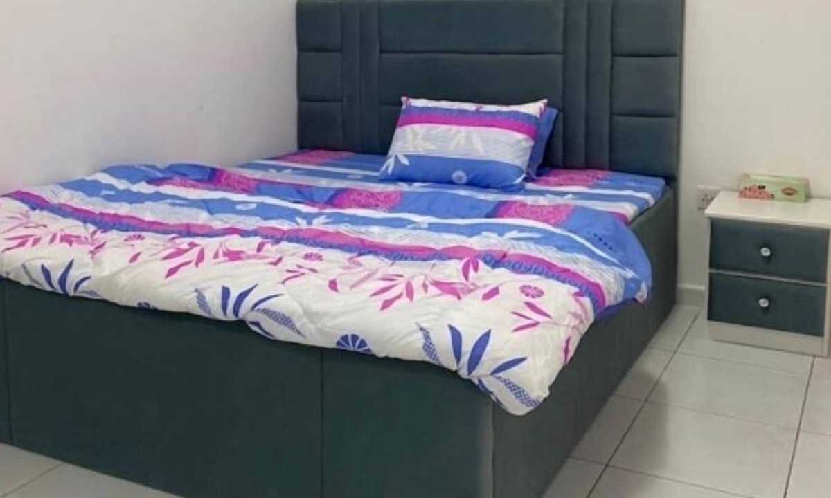 Al Majaz Apartment | Sharjah Master Bedroom with private washroom