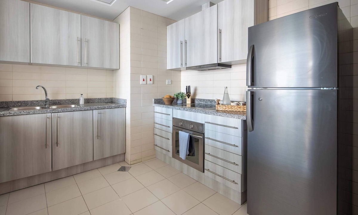 Jumeirah Lake Towers Apartment | Sophisticated 1BR Apartment in JLT - Sleeps 3!