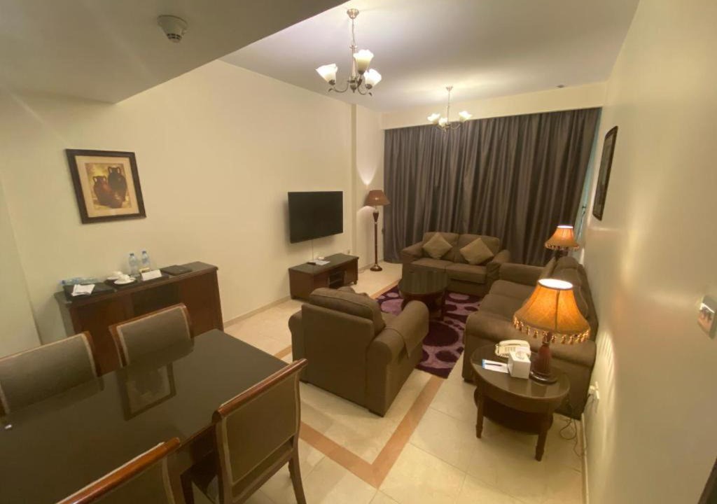 Al Mankhool Apartment | Standard one Bedroom Apartment Near ADCB Metro By Luxury Bookings