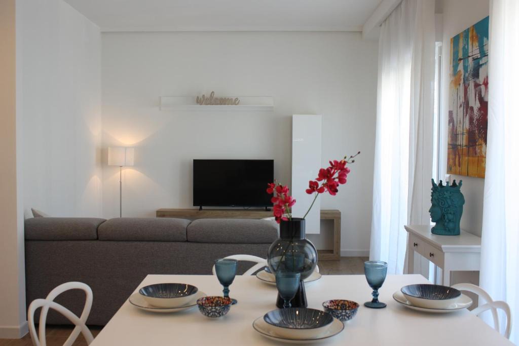 Reggio Calabria Apartment | Strettomare-Business & travel apartment