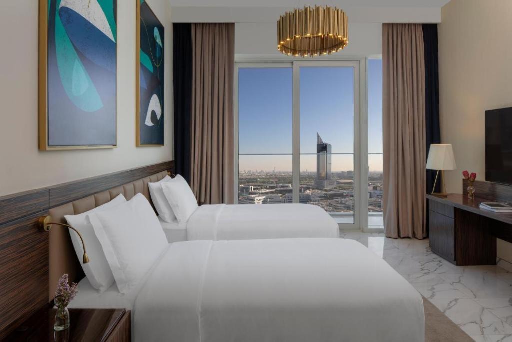 Dubai Media City Apartment | Studio Apartment Near The Media Lounge Palm By Luxury Bookings
