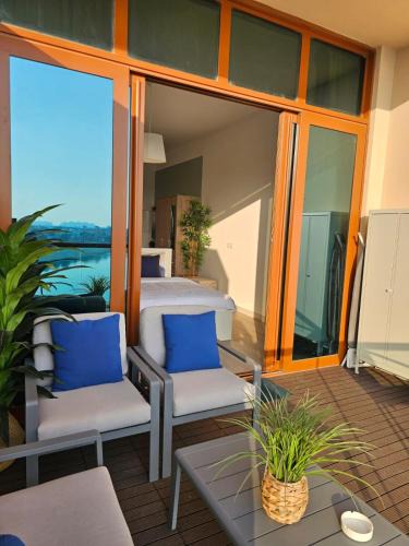 Palm Jumeirah Apartment | Studio *stunning SEA VIEW*