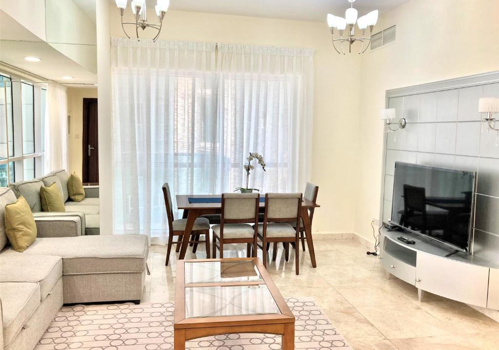 Business Bay Apartment | Stunning 1 bedroom balcony business bay Airbetter