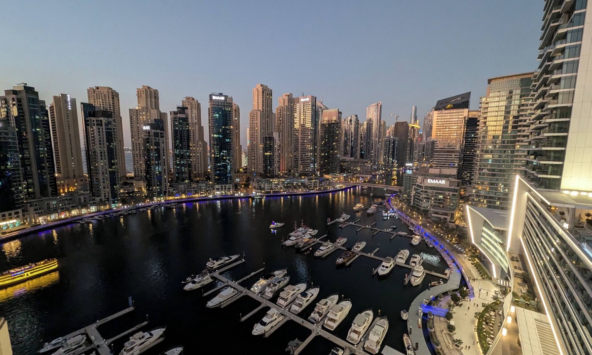 Jumeirah Lake Towers Apartment | Stunning 2 Bed Room Apartment with Full Marina View. Great Location Near Metro