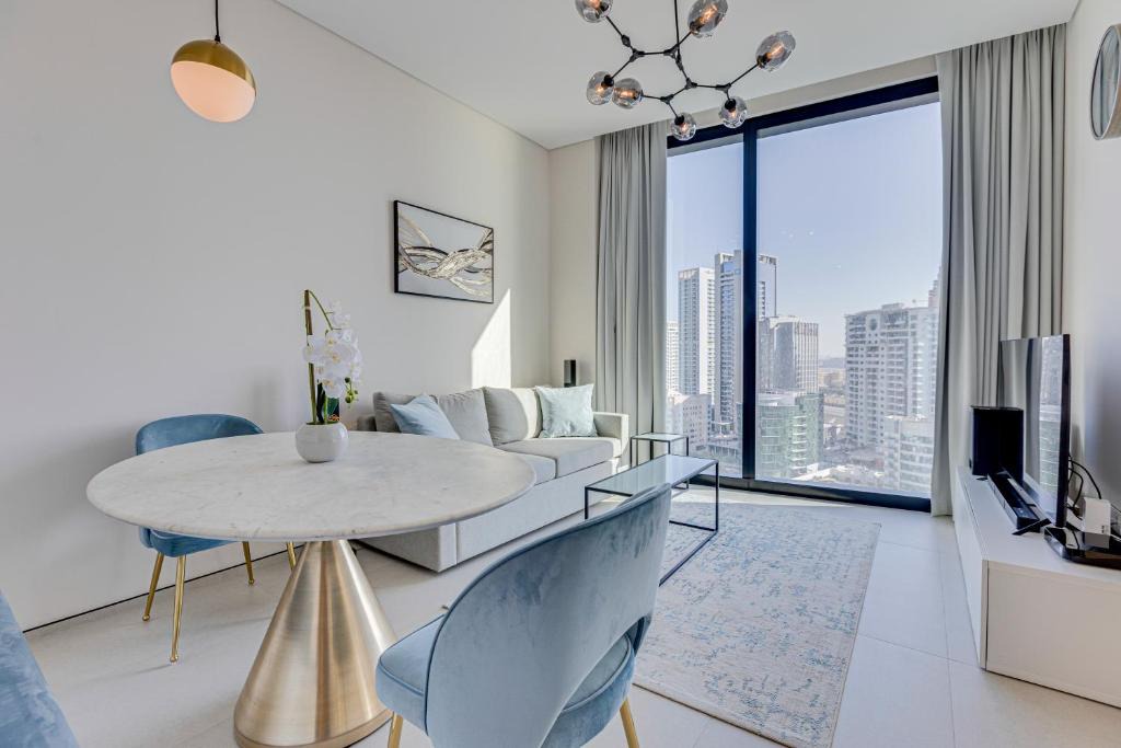 Dubai Marina Apartment | Stylish apartment in Address Beach Residence