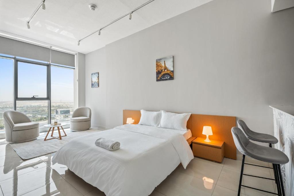 Dubai Apartment | Stylish New Studio Wpool - Cozy