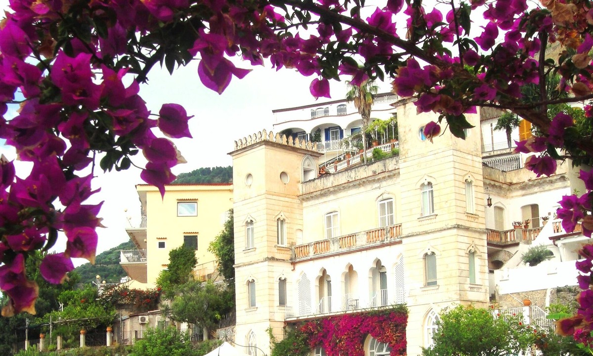 San Cosma Villa | The small castle of the Moors II°, private access to sea, lift, parking