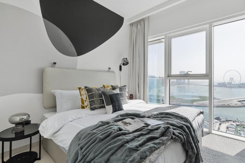 Dubai Marina Apartment | The Smart Concierge - Sunrise Bay
