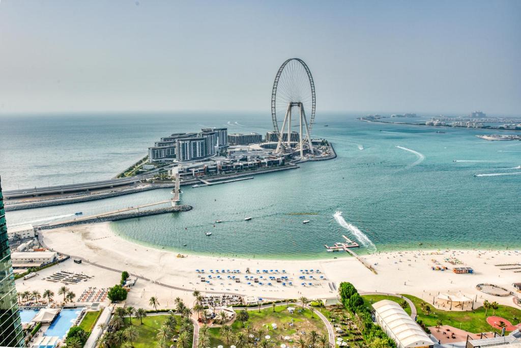 Dubai Marina Apartment | Two Bedroom Beachfront Apartment in Shams 4, JBR by Deluxe Holiday Homes