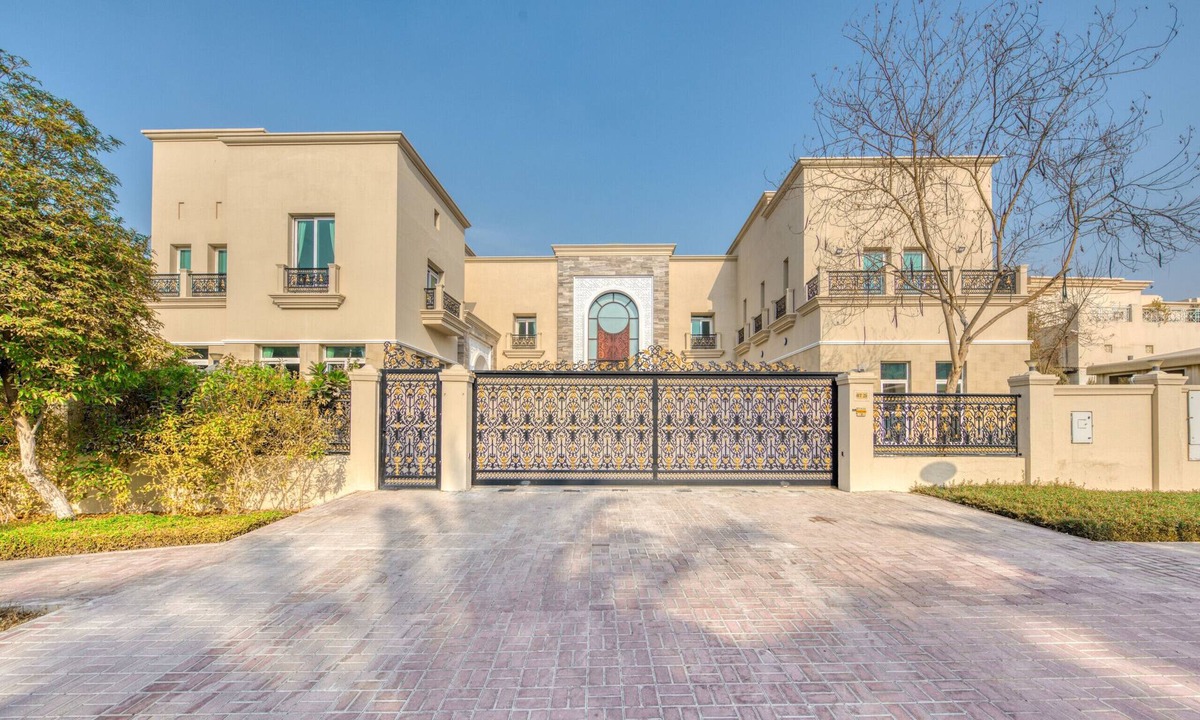 Emirates Hills Villa | Ultra Luxurious 7BR Villa plus 2 Assistant Room in Emirates Hills