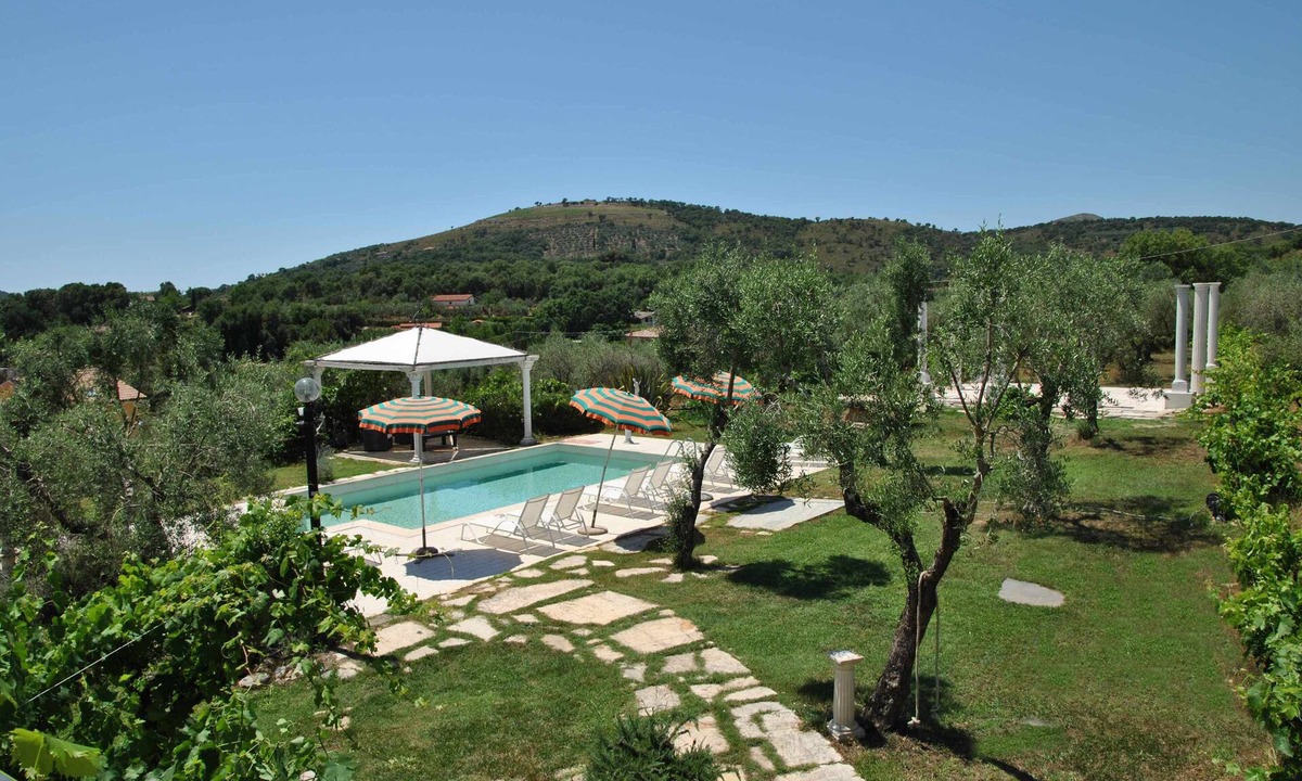 Itri House | VILLA LE VIGNE with swimming pool