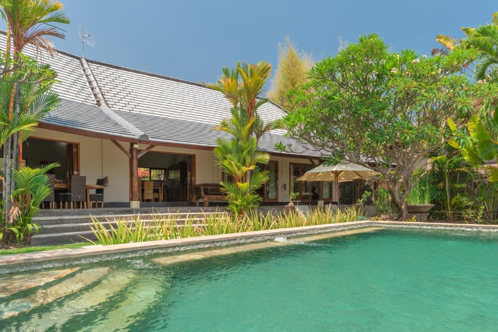 Munduk Villa | Villa Lotus Kayuputih