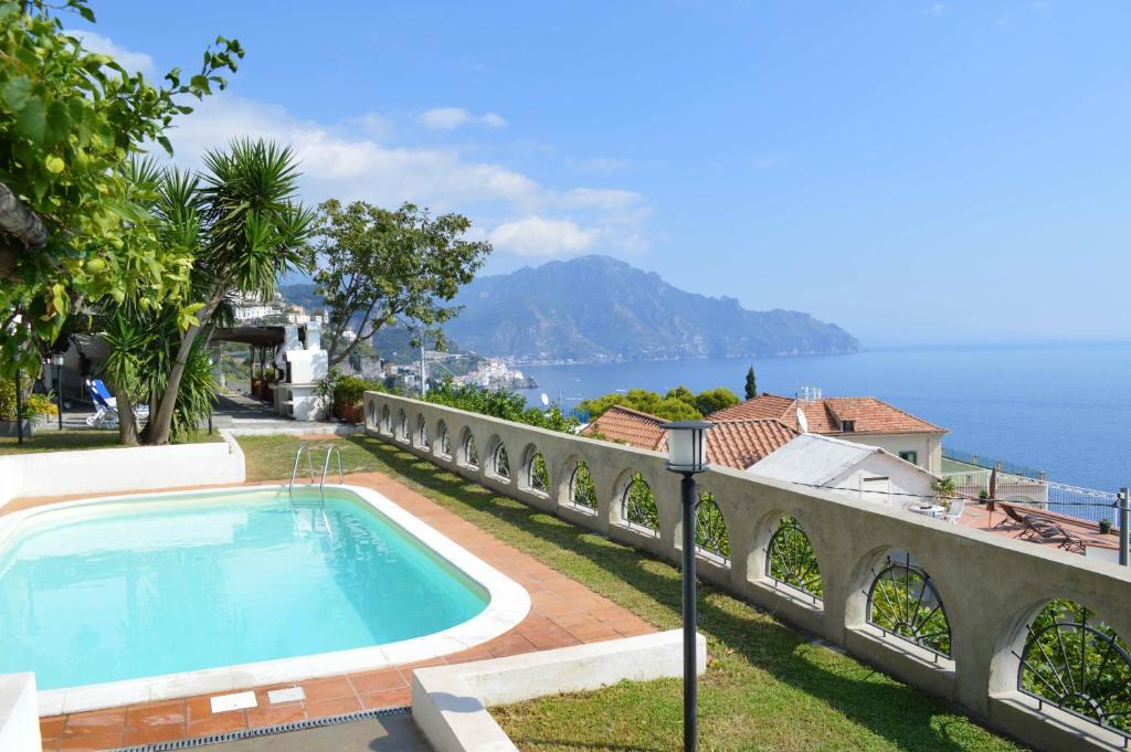 Vettica House | Villa Petra