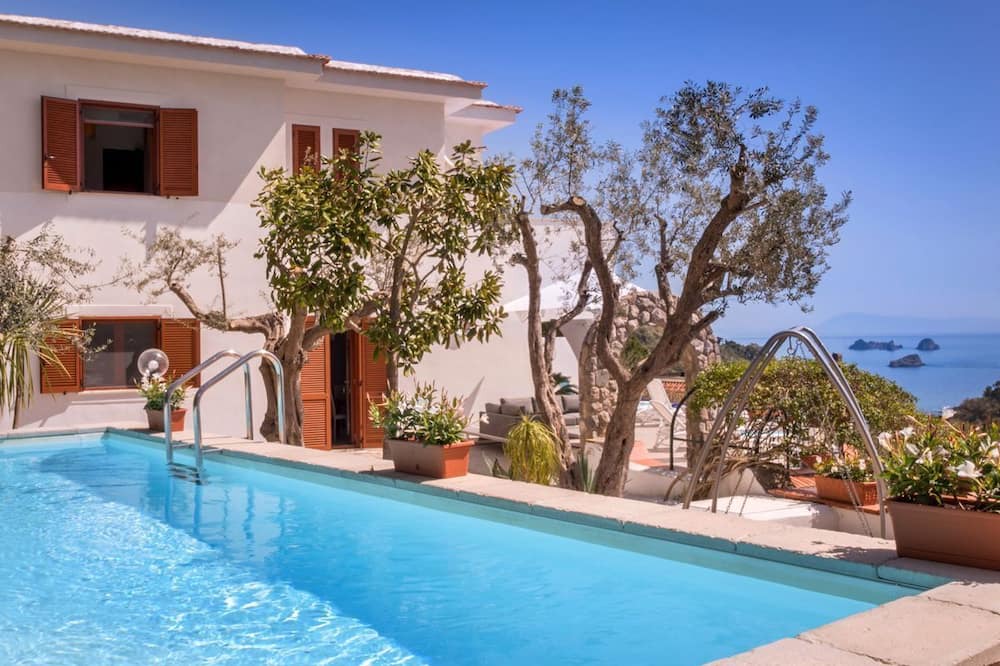 Marina del Cantone Villa | Villa Solare - Four Bedroom Villa, Sleeps 8