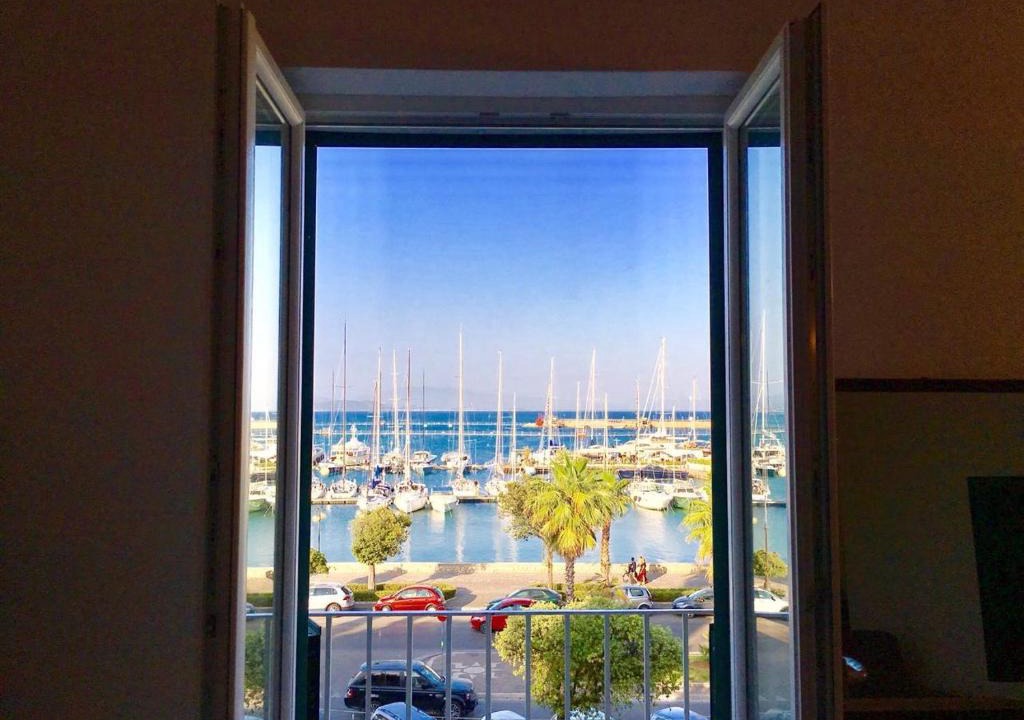 Gaeta House | Vivi Gaeta