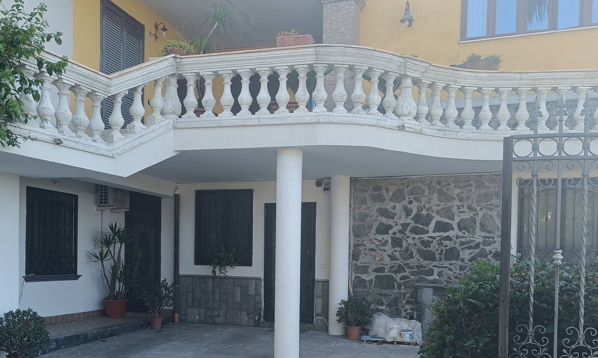 Santa Maria la Carita Apartment | Vrbo Property