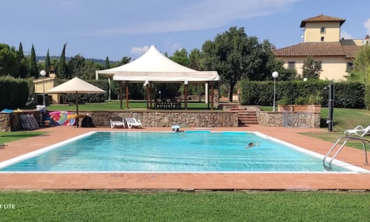 Capraia e Limite Apartment | Vrbo Property