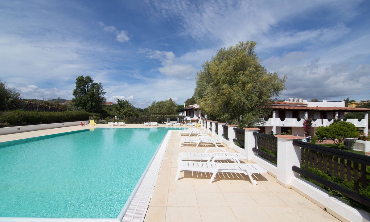 Porto Istana House | White Sand Residence