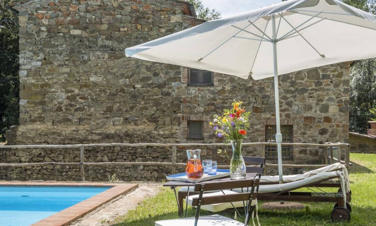 Castelnuovo dell'Abate Villa | Wine & History in Montalcino- Stay in an ancient mill