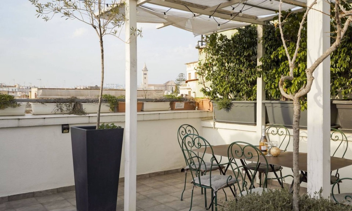 Trani Apartment | Winnili Terrace Apartment