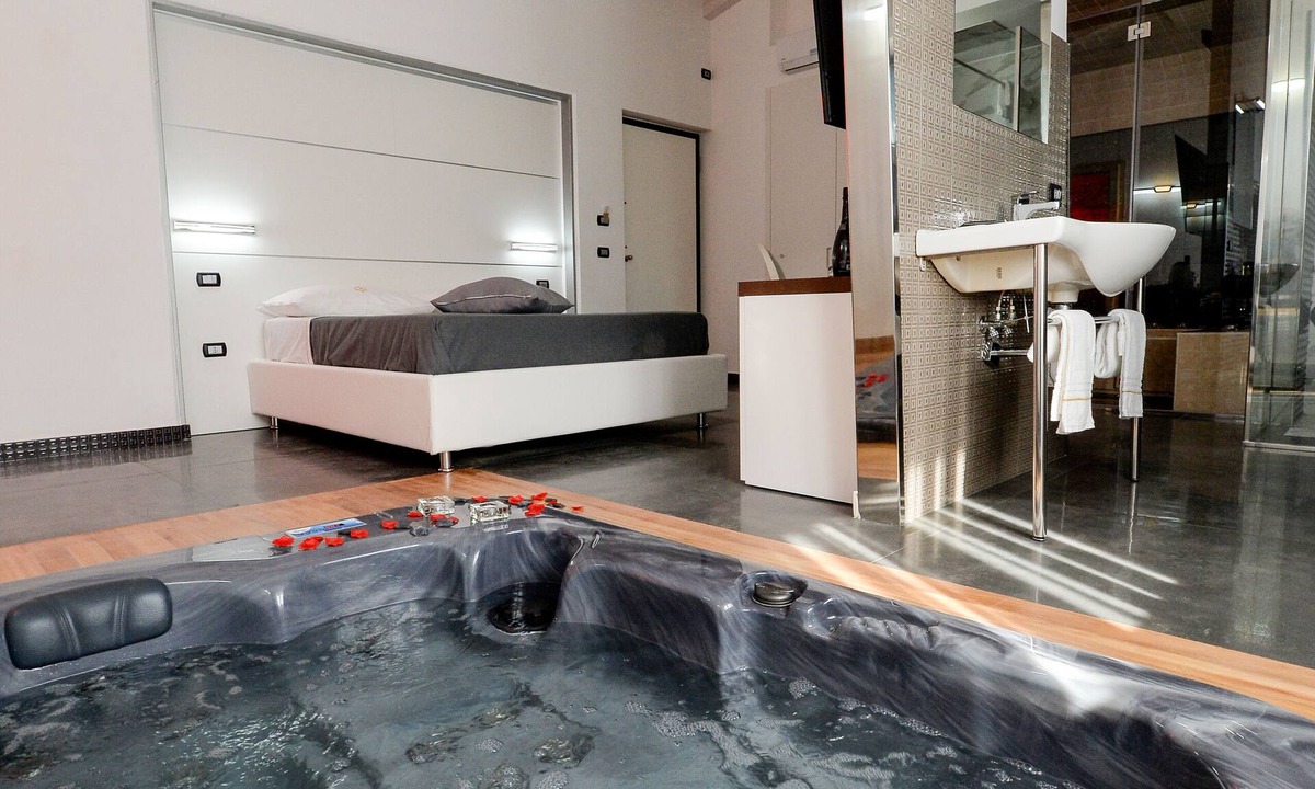 Saviano House | X Hotel