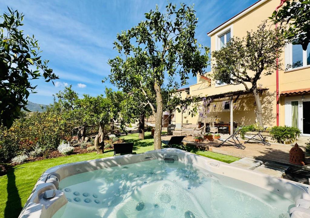 Meta Villa | YourHome - Antico Casale Sorrentino & Suite - Indipendent Villa