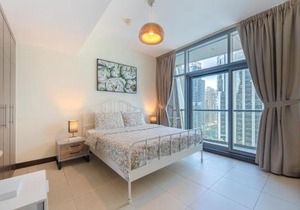 1br Apt Near Metro - Jlt Pool Gym Fast Wi-fi