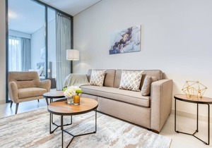 1BR Trendy Business Bay Apartment Close to Dubai Mall