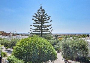 2 bedroom accommodation in Tortora