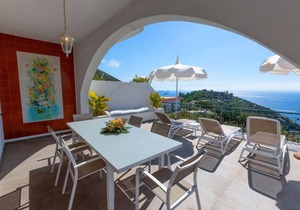 280 m² Villa ∙ 4 bedrooms ∙ 10 guests
