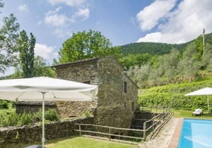 300 m² Villa ∙ 4 bedrooms ∙ 8 guests