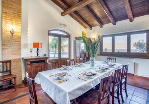 4 bedroom accommodation in Montepaone