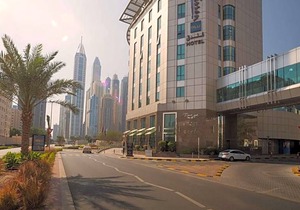 4-Star Hotel ∙ Radisson Blu Hotel, Dubai Media City