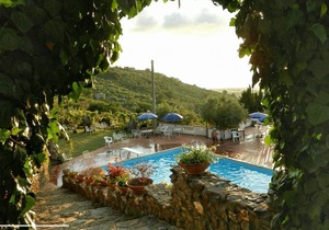 AGRITURISMO VOTA, RELAXATION OASIS, POOL, FAMILY HOLIDAY, CALABRIAN CUISINE