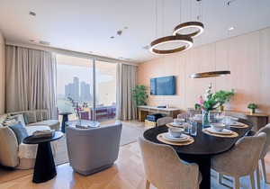 Alluring Sea view FIVE Palm in Dubai