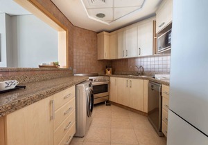 Amazing Beachfront Apartment On Palm Jumeirah