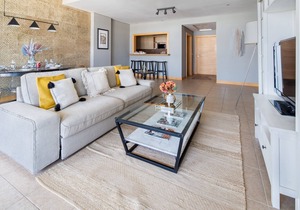 Amazing Beachfront Apartment On Palm Jumeirah