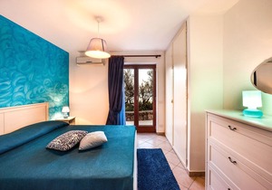 AMORE RENTALS - Villa Marina with Private Pool, Sea View, Terraces and Parking