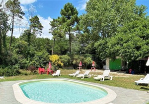 Beautiful bungalow with shared pool