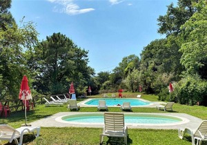 Beautiful bungalow with shared pool