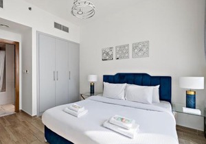 Beautiful Chic 1 Bedroom in Business Bay - Amna Tower