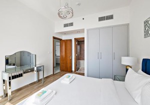 Beautiful Chic 1 Bedroom in Business Bay - Amna Tower
